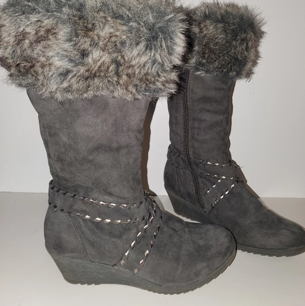 KENNETH COLE BOOTS